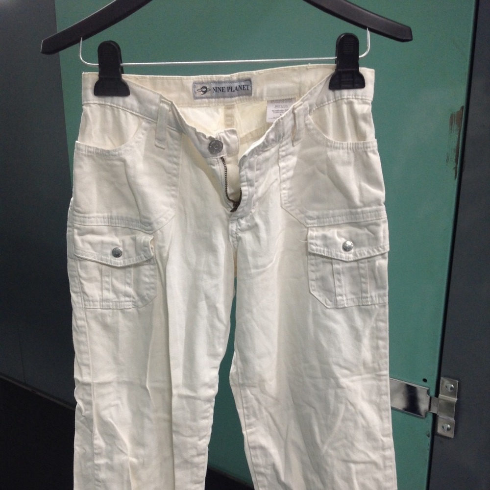 NINE PLANET WHITE UTILITY 3/4 CARGO PANTS SZ 1